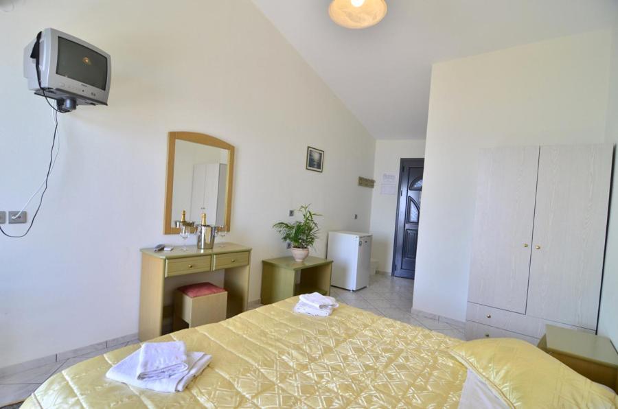 Vráchos Hotel Olympiada מראה חיצוני תמונה